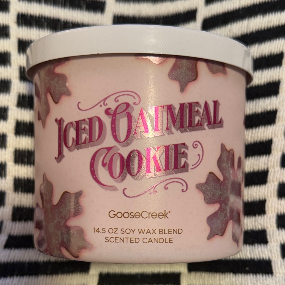 Goose Creek Iced Oatmeal Cookie 14.5 oz 3 Wick Candle NWT